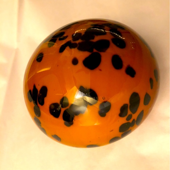 Hand Blown Animal Print Leopard/Cheetah/Tortoise Art Glass Crystal Paper Weight. - Picture 10 of 13